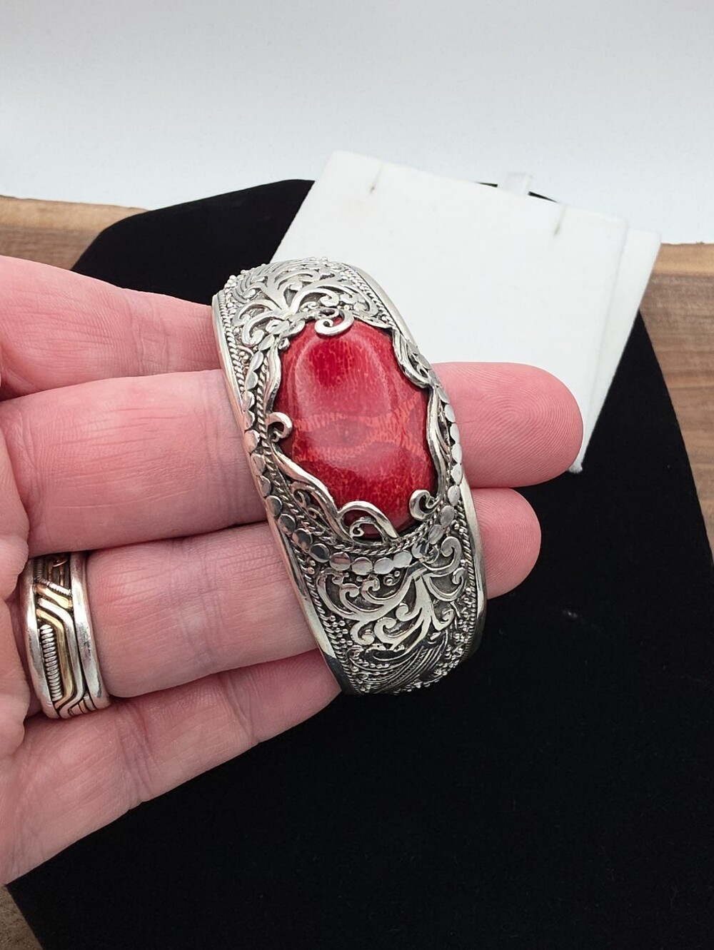 Sarda 925 Sterling Silver Red Sponge Coral Bali Cuff Bracelet Bold Statement - Picture 10 of 13